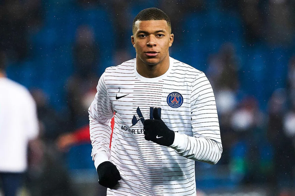 psg mbappe a 50 de chances de signer au real icon am19217 003 322109
