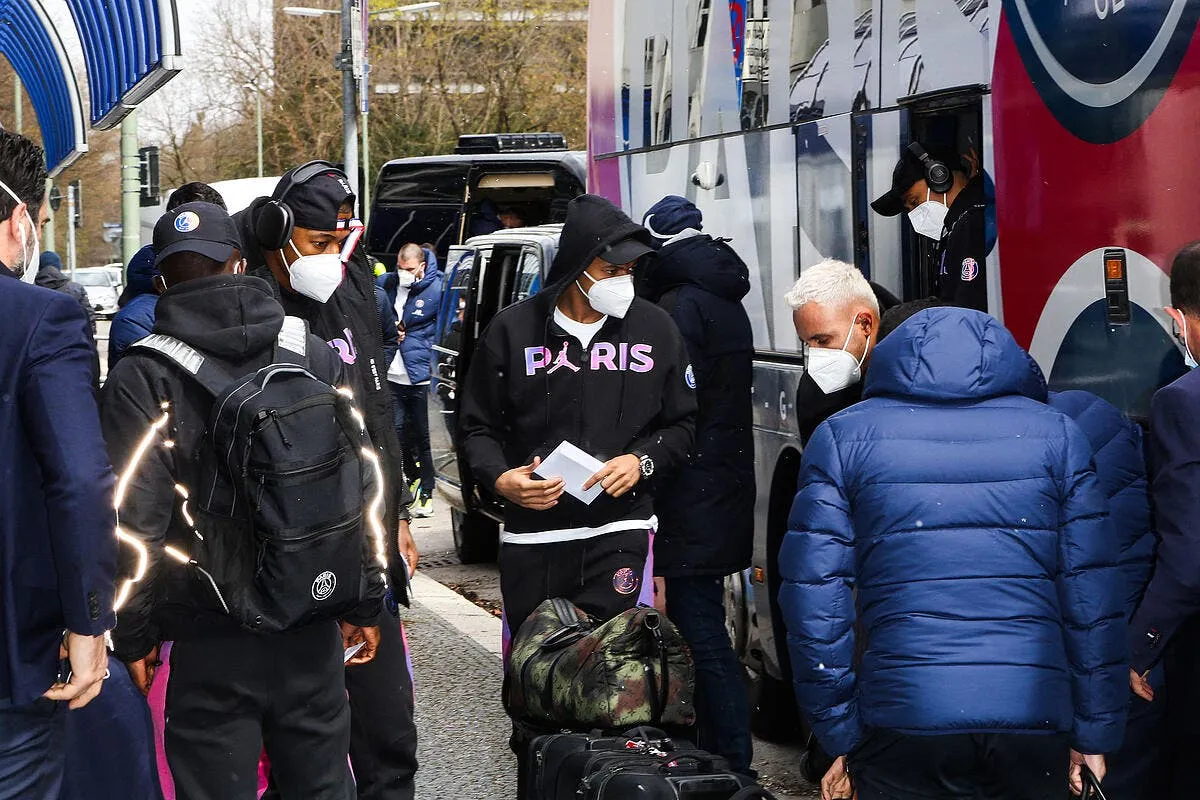 psg mbappe au real madrid le vestiaire est au courant icon 761436 020 312643