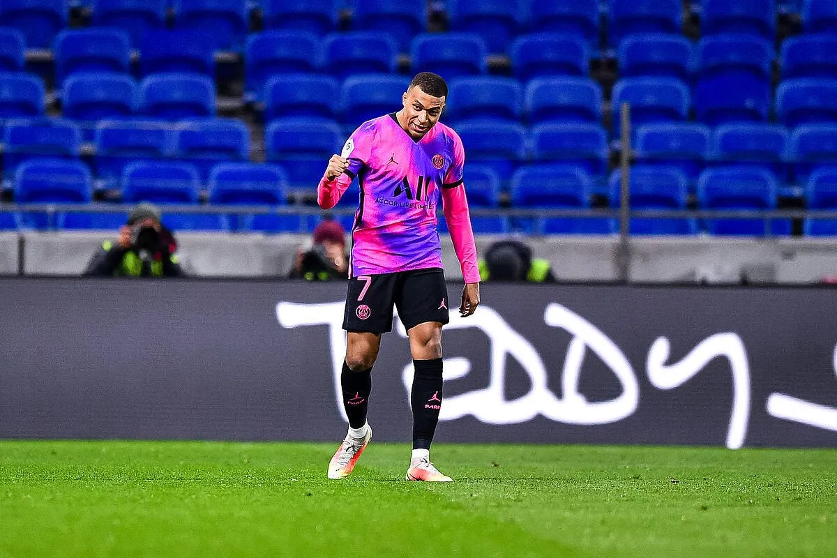 psg mbappe hesite il rend fou al khelaifi icon bap 210321 93 058 310097