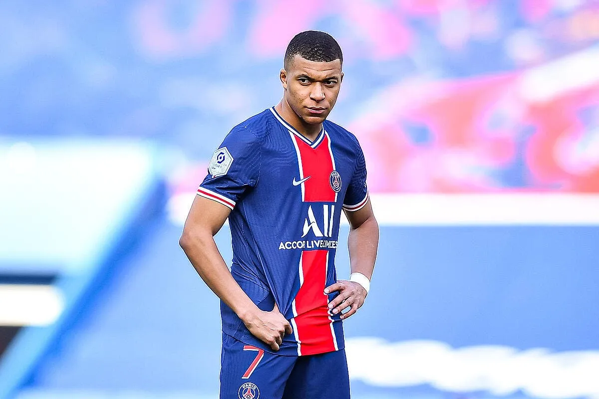 psg mbappe pas pret pour l etranger il le previent aaa 310777