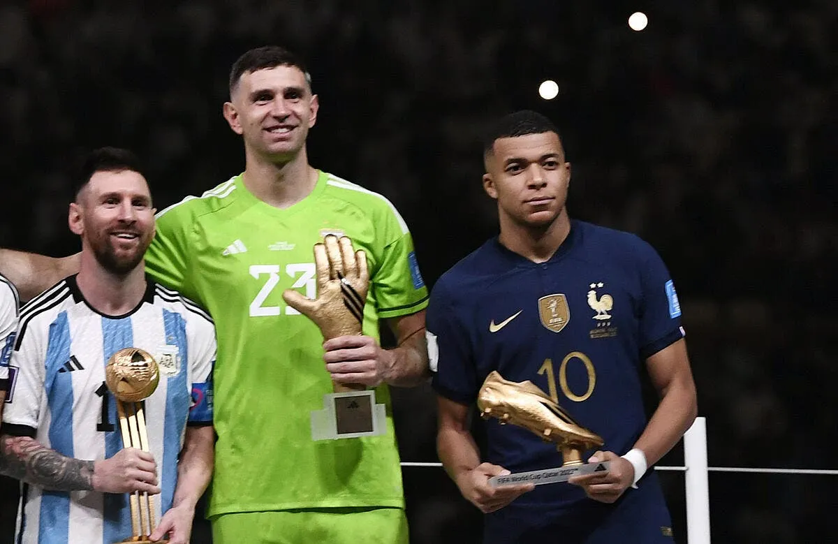 psg messi et mbappe rendez vous dans le vestiaire messi mbappe 354989