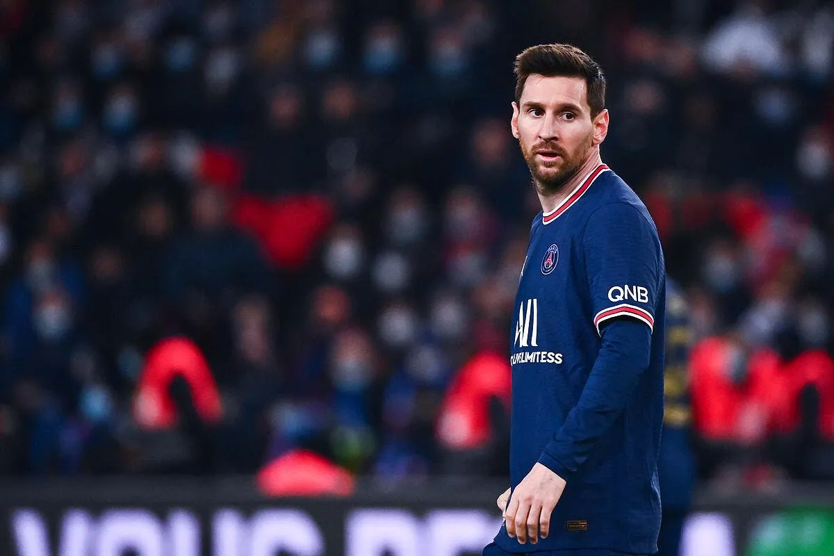psg messi hors du groupe en coupe icon dib 121221 11 148 330593