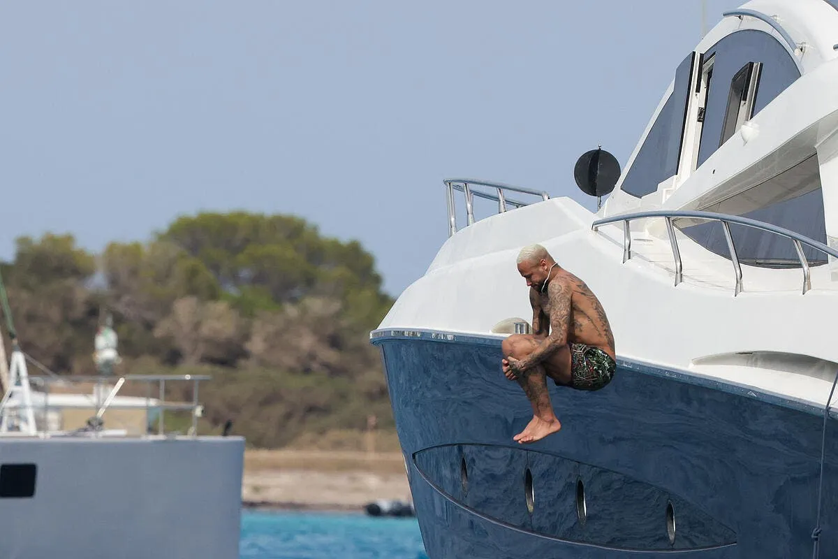 psg neymar daniel riolo ne peut pas se retenir icon 775370 014 320711