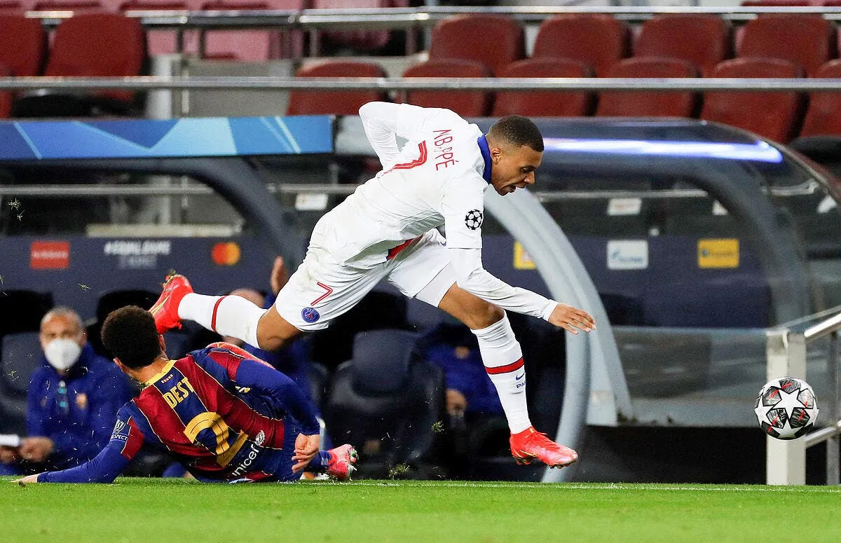 psg neymar hallucine devant le show mbappe icon brefesport20210216 028 306989