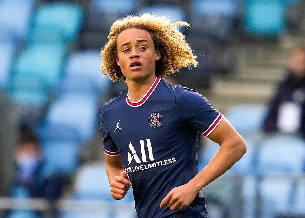 psg paris avec simons michut et lavalee contre l asse icon 007133 0021 328995