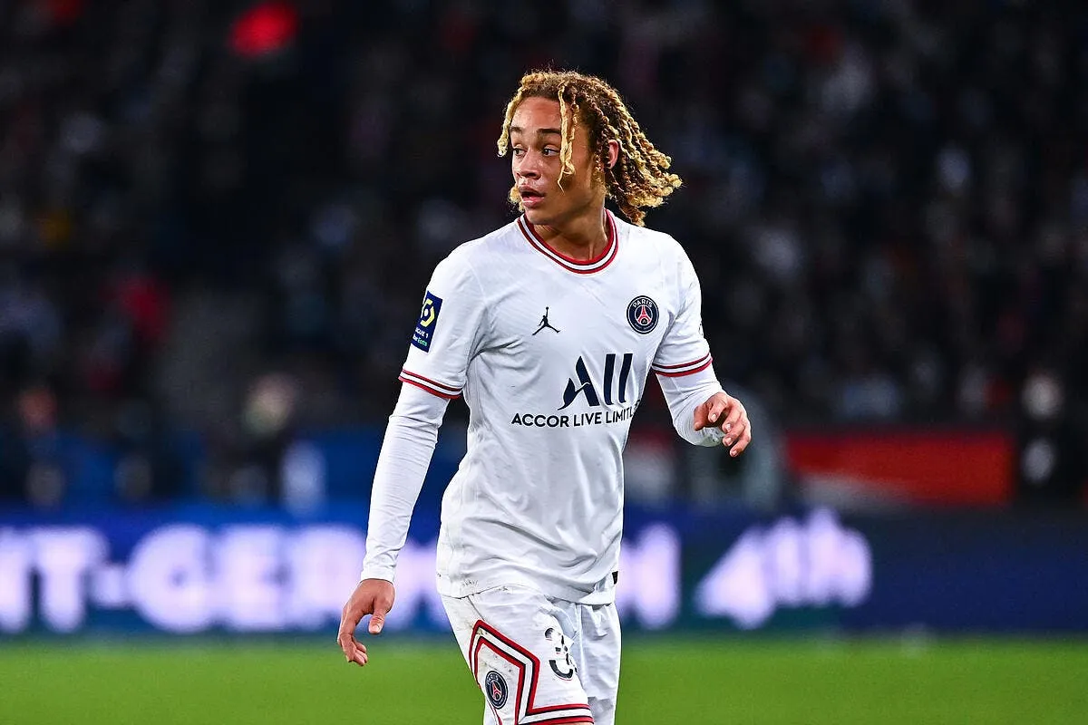psg paris fait le premier pas concernant l avenir de xavi simons icon dib 110222 10 237 334693