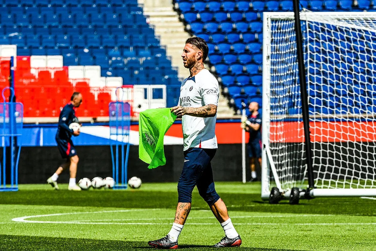 psg sergio ramos applaudit le gros coup de luis campos icon dsc 6351 361143