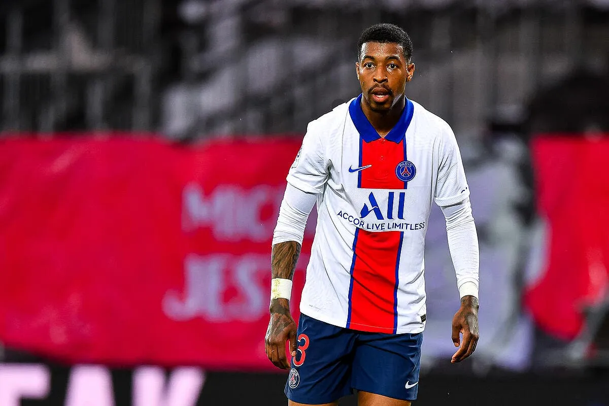 psg sergio ramos met kimpembe sur le banc icon bap 230521 93 139 317399