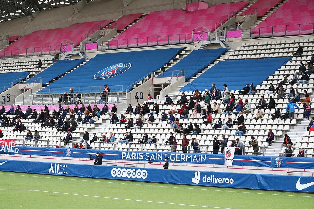 psg un match avec du public pour un test geant contre le covid icon elx23277 304929