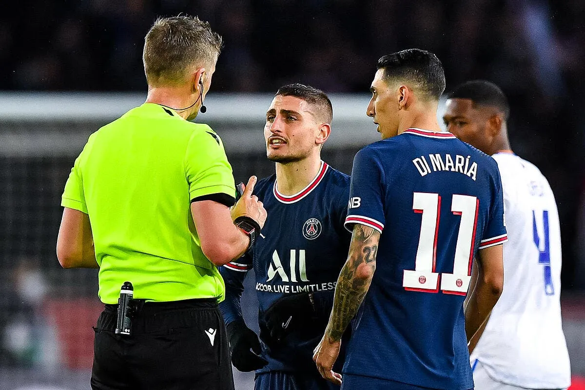 psg verratti essaie de calmer les arbitres de ligue 1 verratti 54 336127