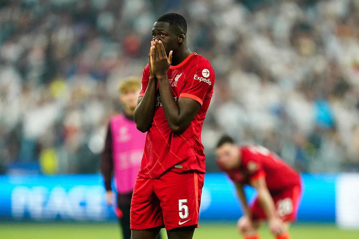 quitter mykonos pour la france konate a eu du mal icon ps 220528 064 342809