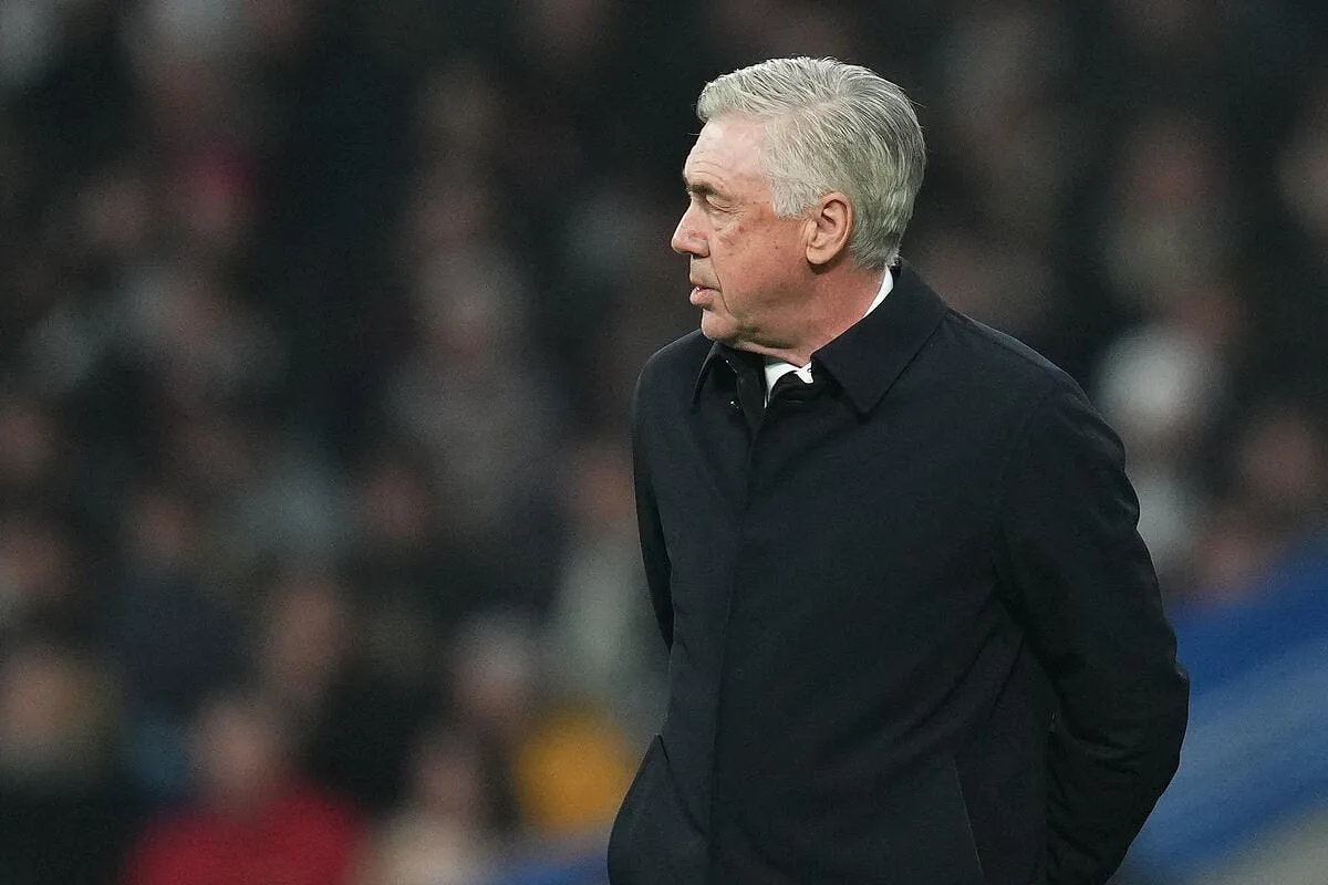 real madrid ancelotti en danger le nom de zidane sort du chapeau icon ps 230202 006 356676