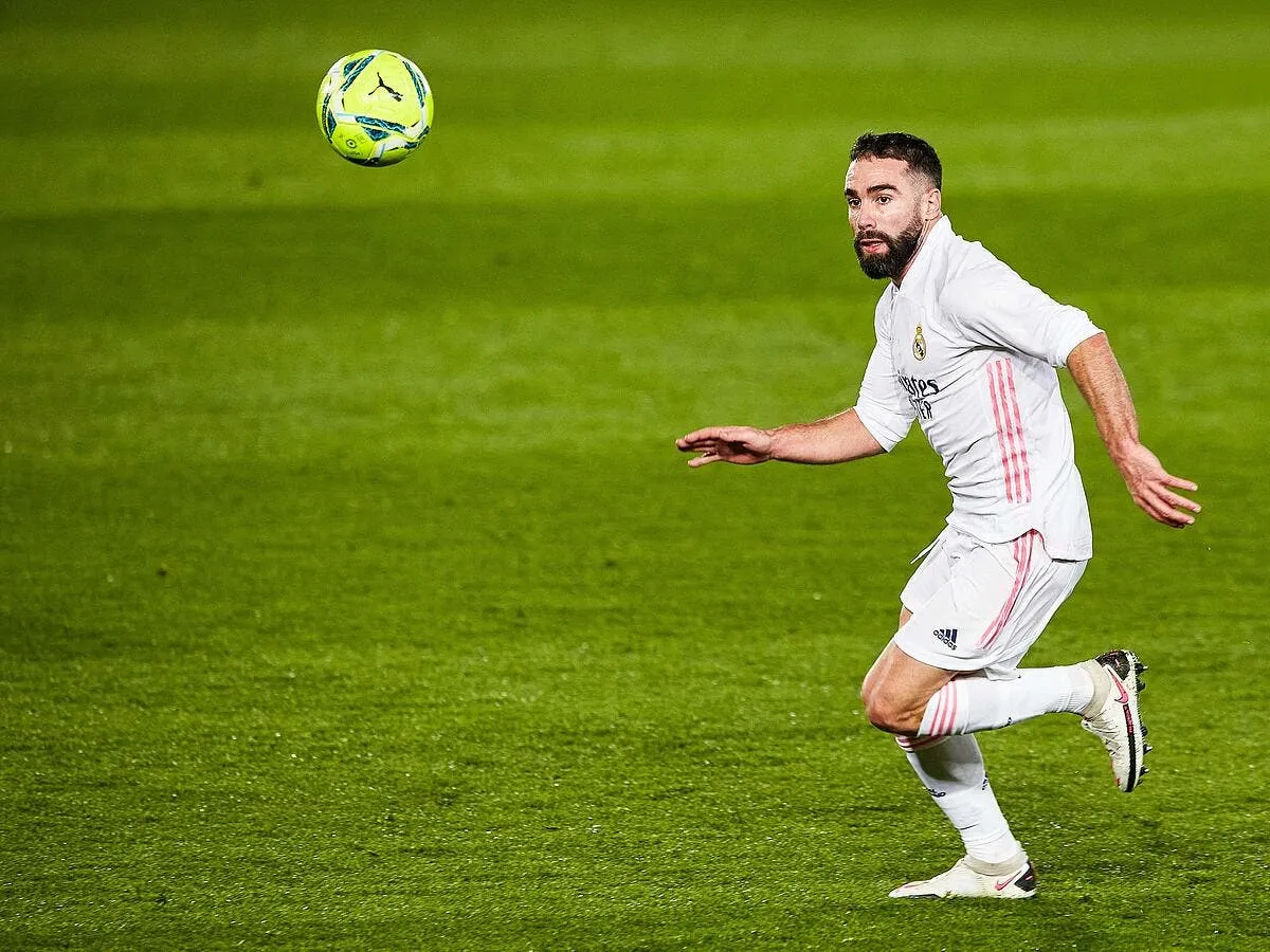 real madrid carvajal signe une enorme prolongation icon ra 201212 139 320197