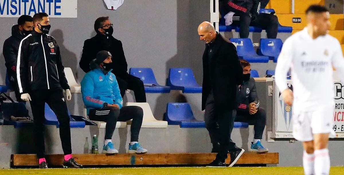 real madrid zidane licencie le verdict tombe icon ecommercefotos ecommerce2 110248337 304699