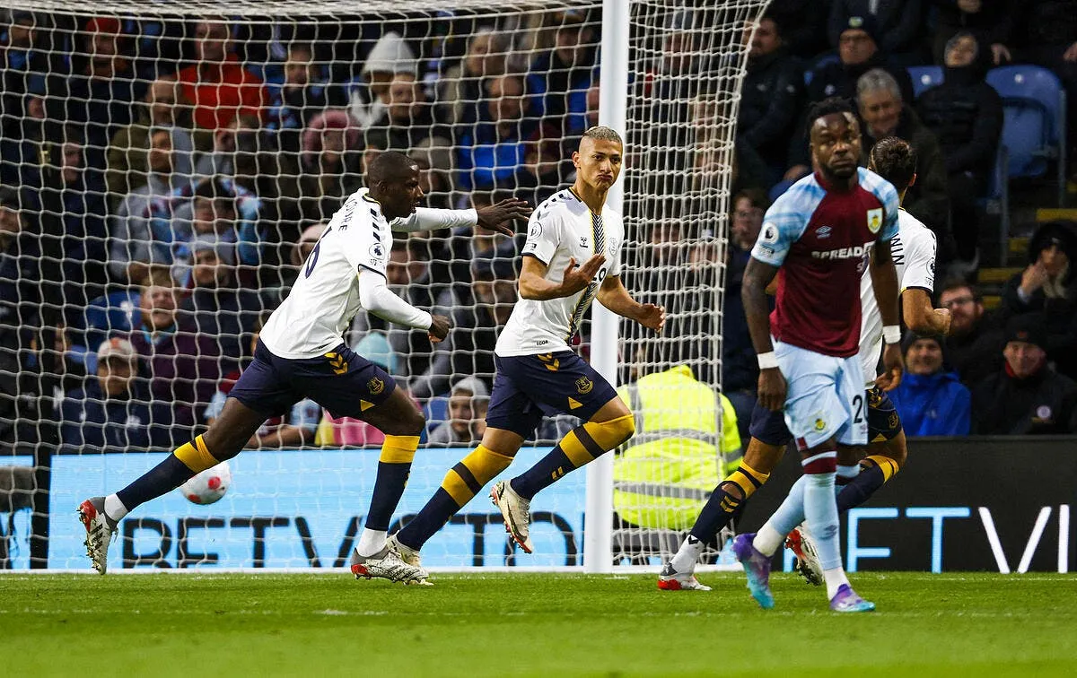 richarlison est dispo everton relance le psg richarlison 1 340313