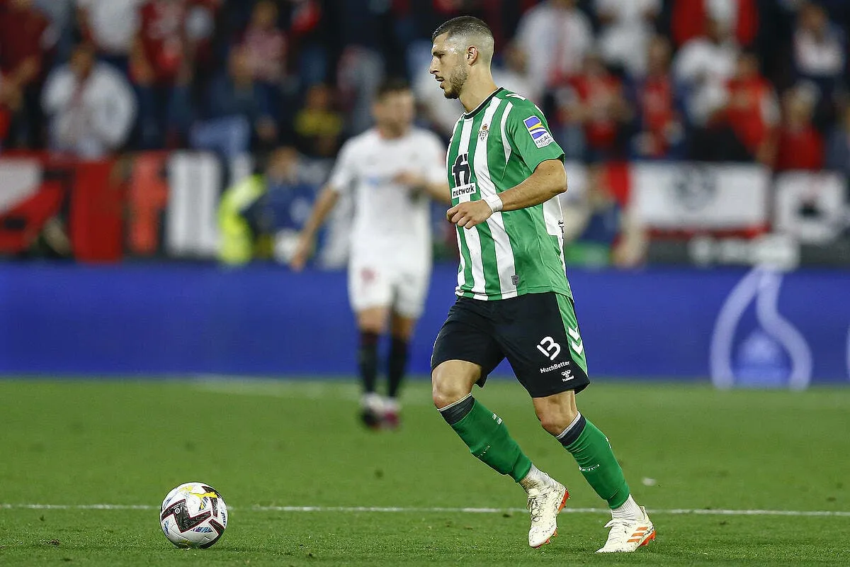 rodriguez espere dokou arrive mais repart le mic mac de l ol icon ap 230521 996 364266