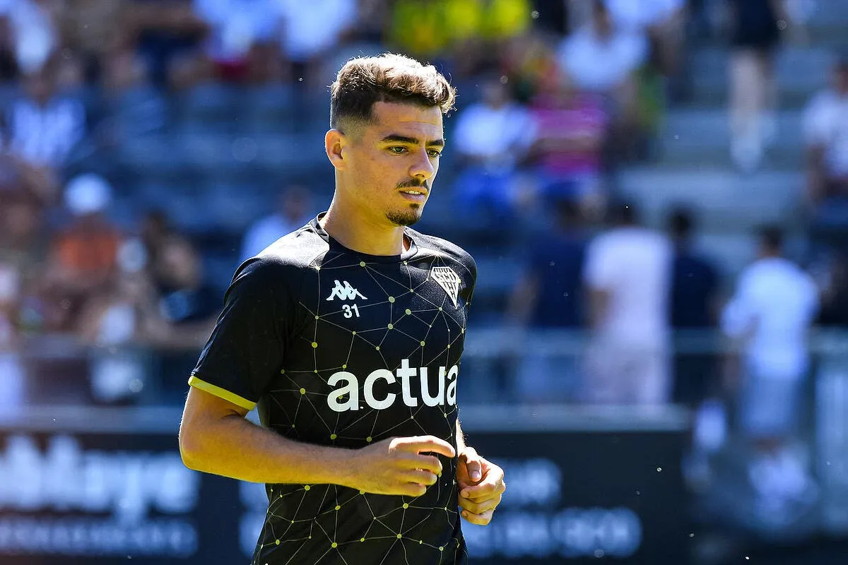 sco angers interdit de mercato icon bap 070822 93 102 359738