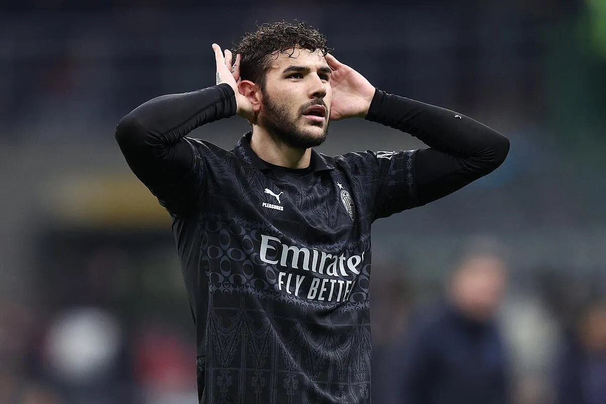 serie a theo hernandez offre la victoire au milan ac icon 577 577 milnap20240211 19 371824