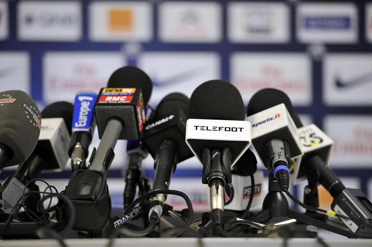 signature de taille pour la chaine l equipe iconsport 066082 0034 382597