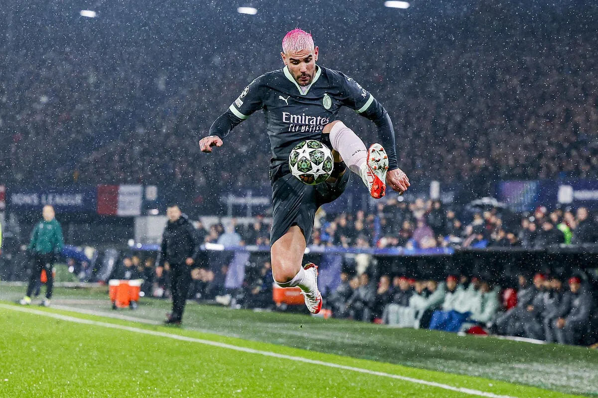 theo hernandez sacrifie une occasion en or pour le psg theo hernandez 8 388488