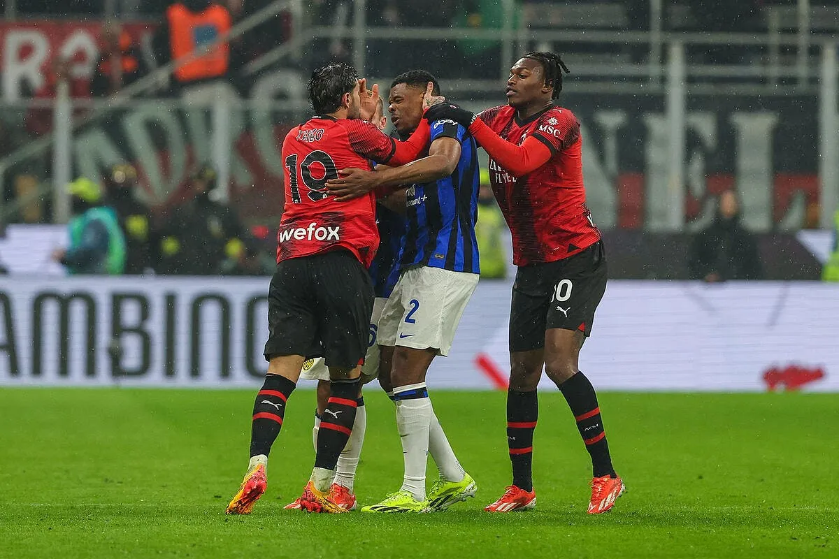 theo hernandez traite comme un chien l italie n a pas aime theo hernandez 5 375157