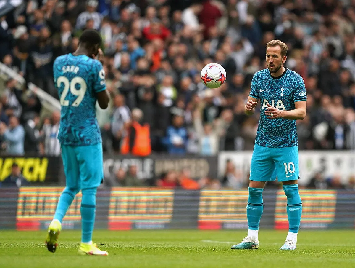 tottenham explose lloris presente ses excuses icon 71874406 359589