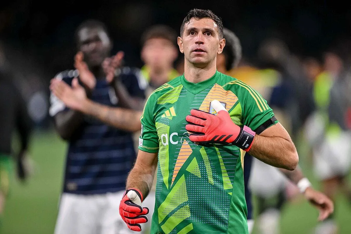 un club de ligue 1 fait le bonheur d emiliano martinez iconsport 239582 0022 381476