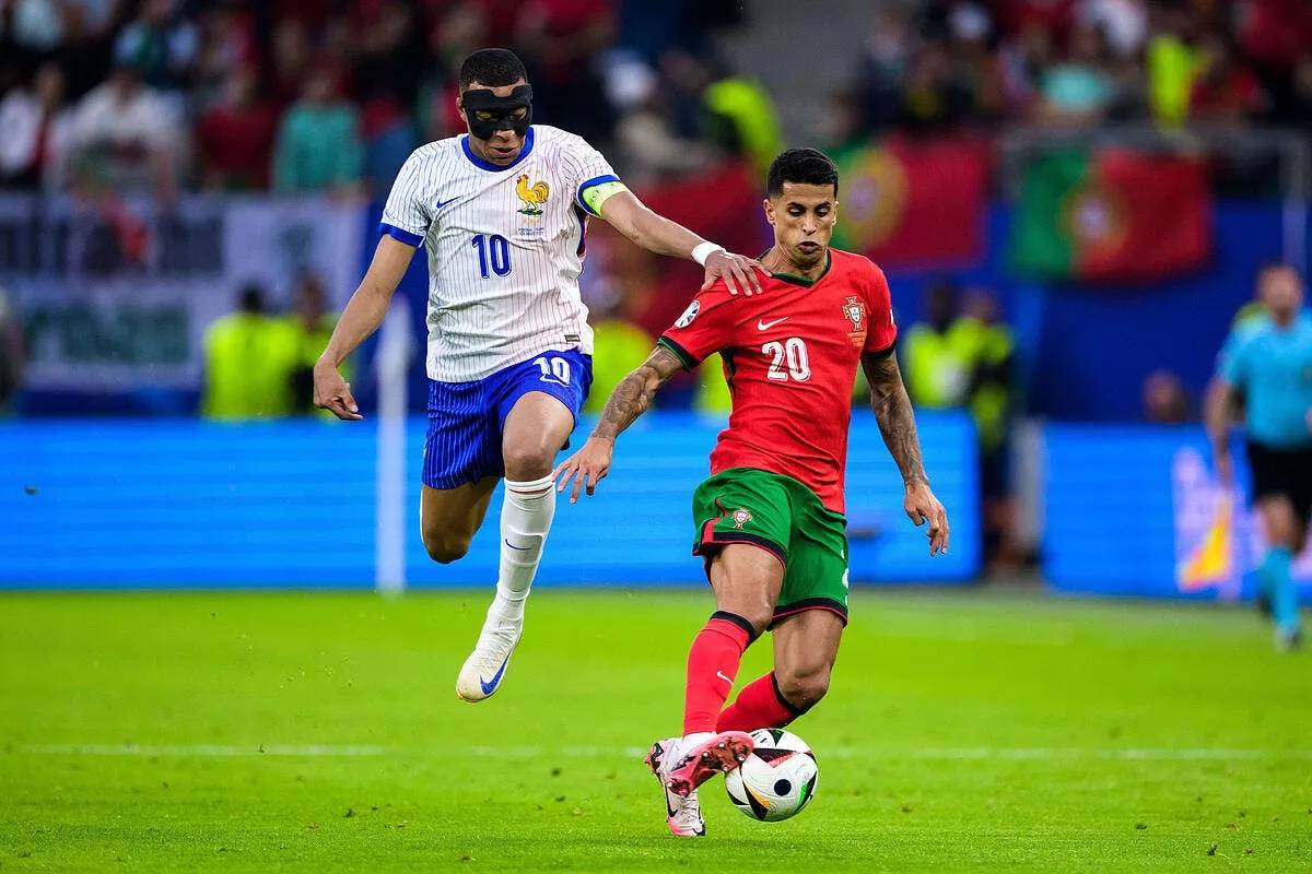 un gros coup offert le psg menace le barca cancelo 3 378488