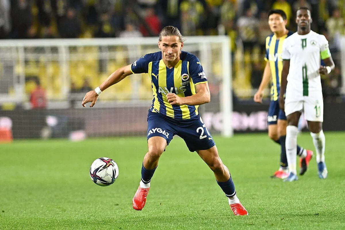 un lyonnais perce en turquie l ol est sur le coup crespo 335093