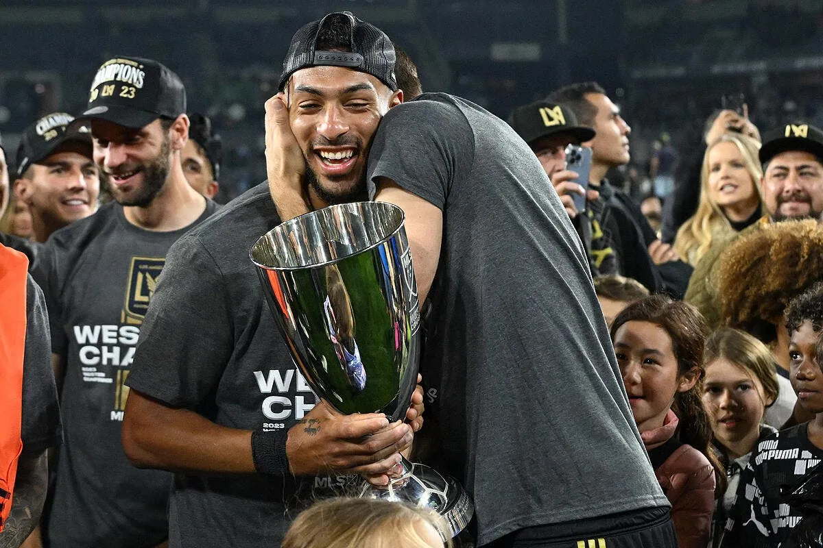 une vraie machine a buts la lubie bouanga divise l om icon sipausa 49934039 369052