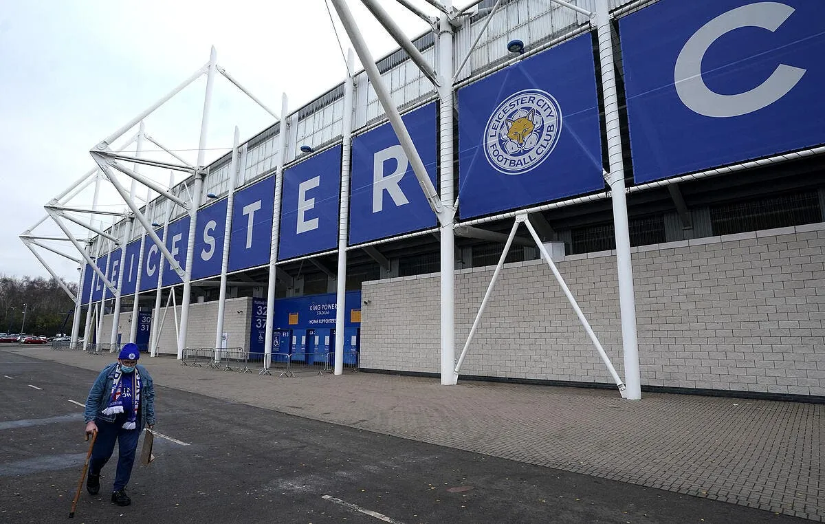 variant omicron 6 matchs reportes en premier league icon 013962 0004 330455