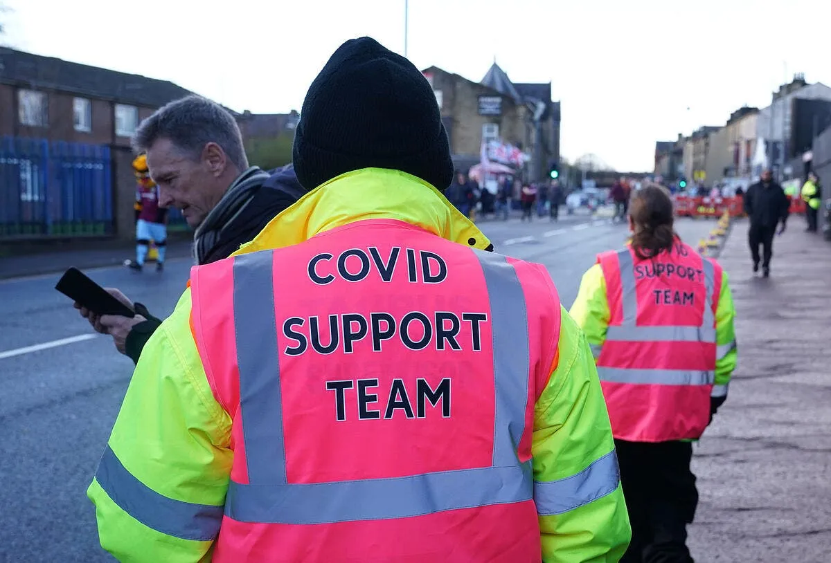 variant omicron la premier league terrassee icon 012779 0023 330215