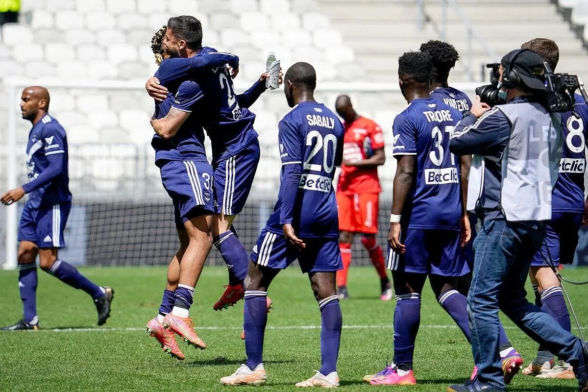 vente bordeaux le grand favori presente son projet icon 210502p35364 313367