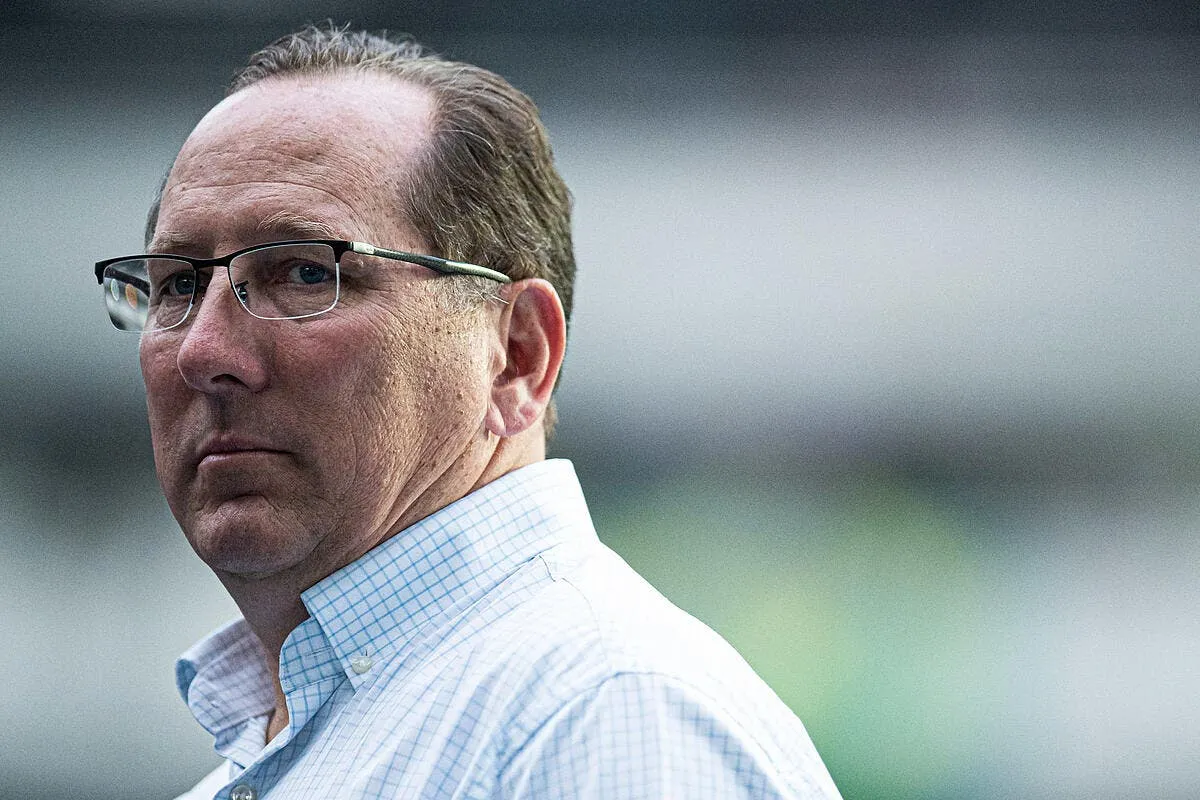 vente ol le silence assourdissant icon sipausa 39313046 354174