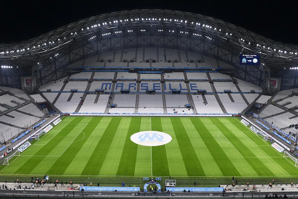 vente om t es un bouffon l echange en direct derape iconsport 186314 0056 374882