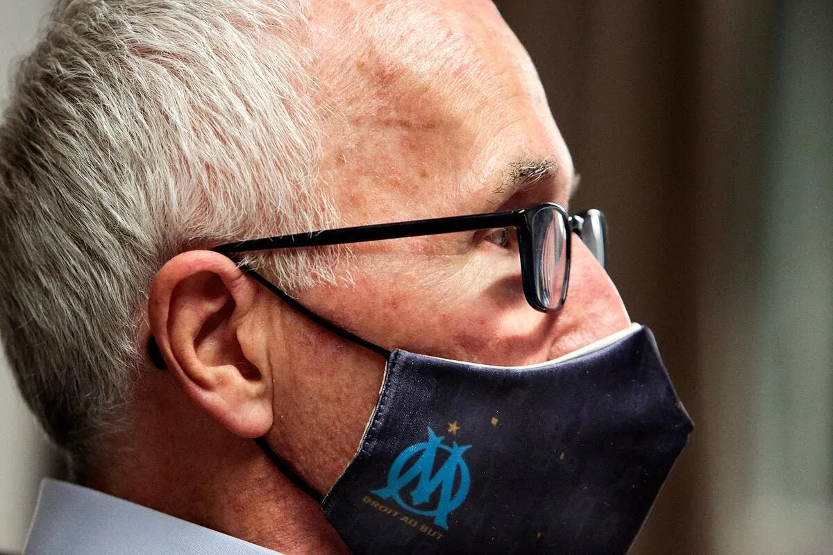 vente om vezirian l arnaqueur le ton monte a marseille icon 757749 044 310487