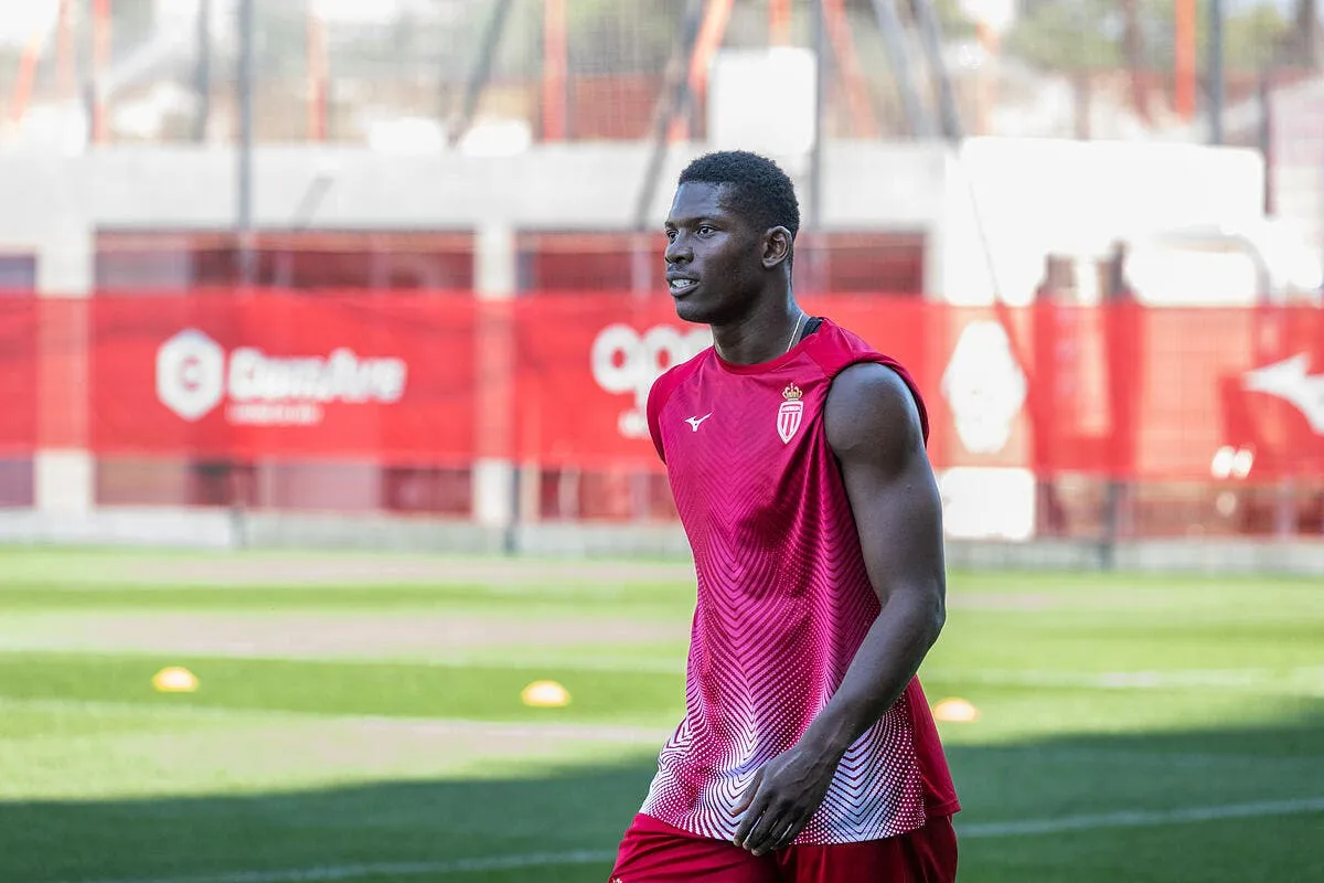 brutalement ecarte il doit quitter monaco embolo 4 397336