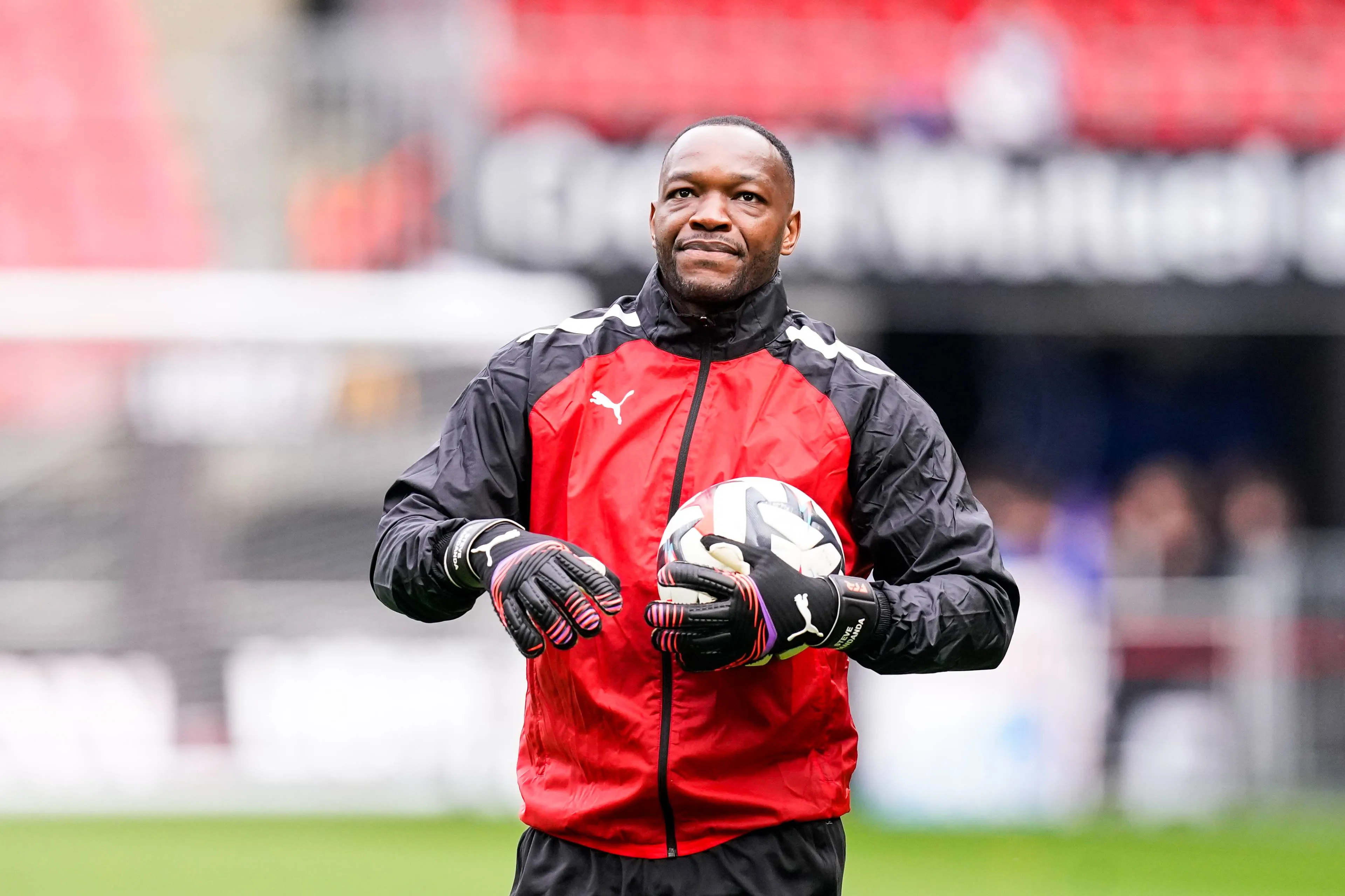 ICONSPORT_254172_0056