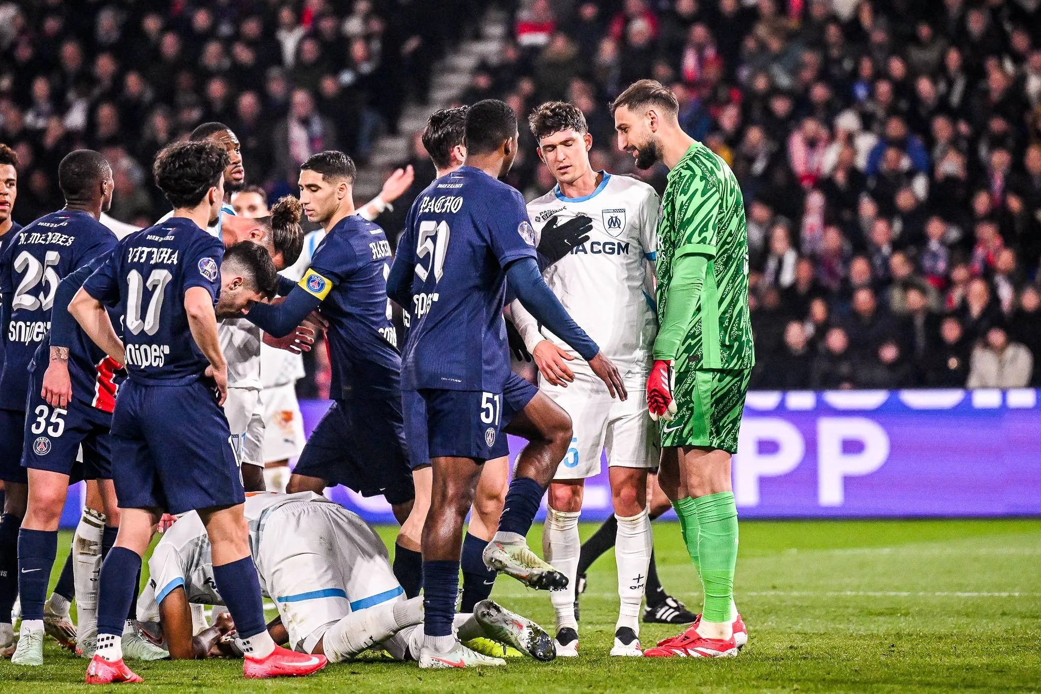 ICONSPORT_255064_0700