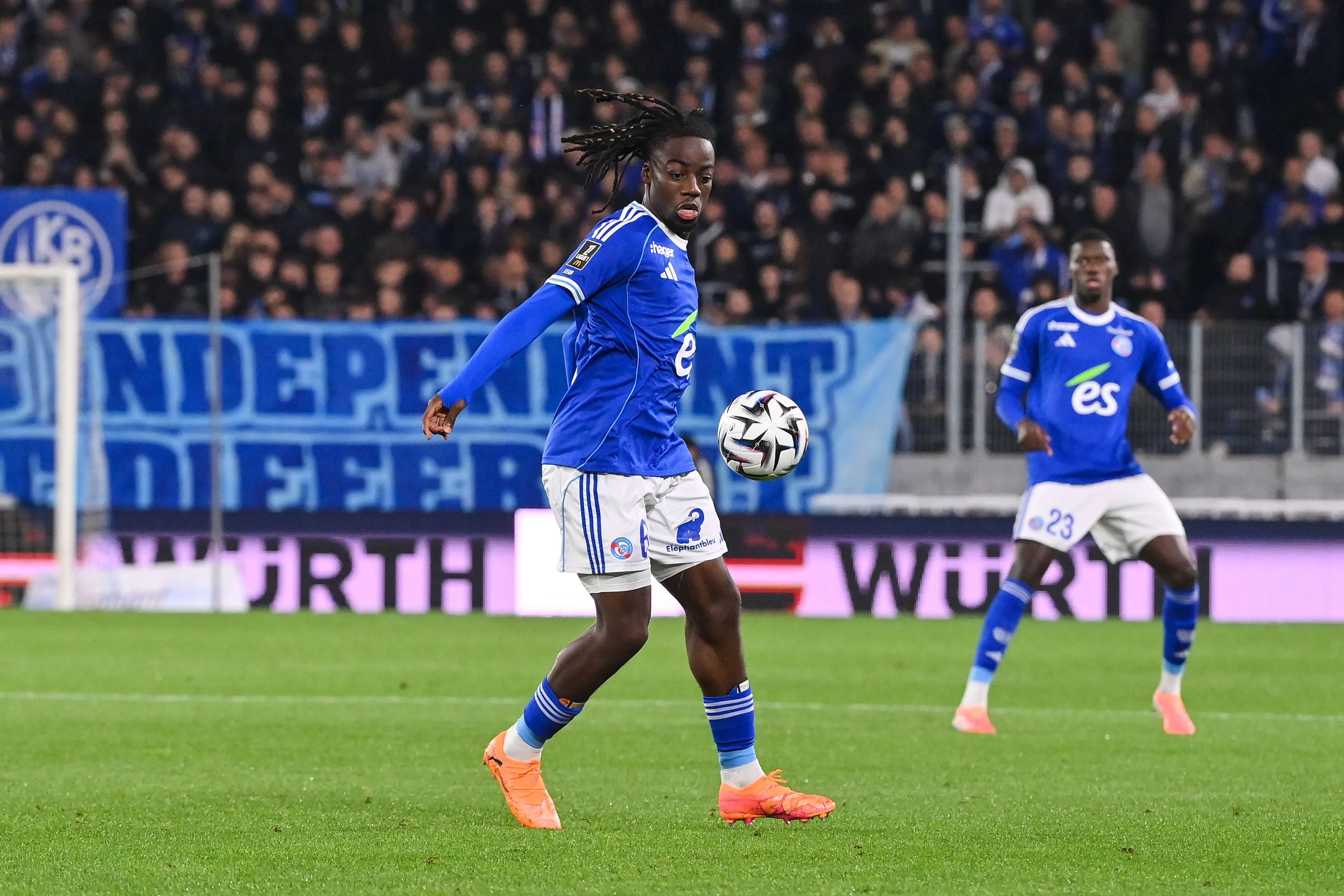 ICONSPORT_271946_0354