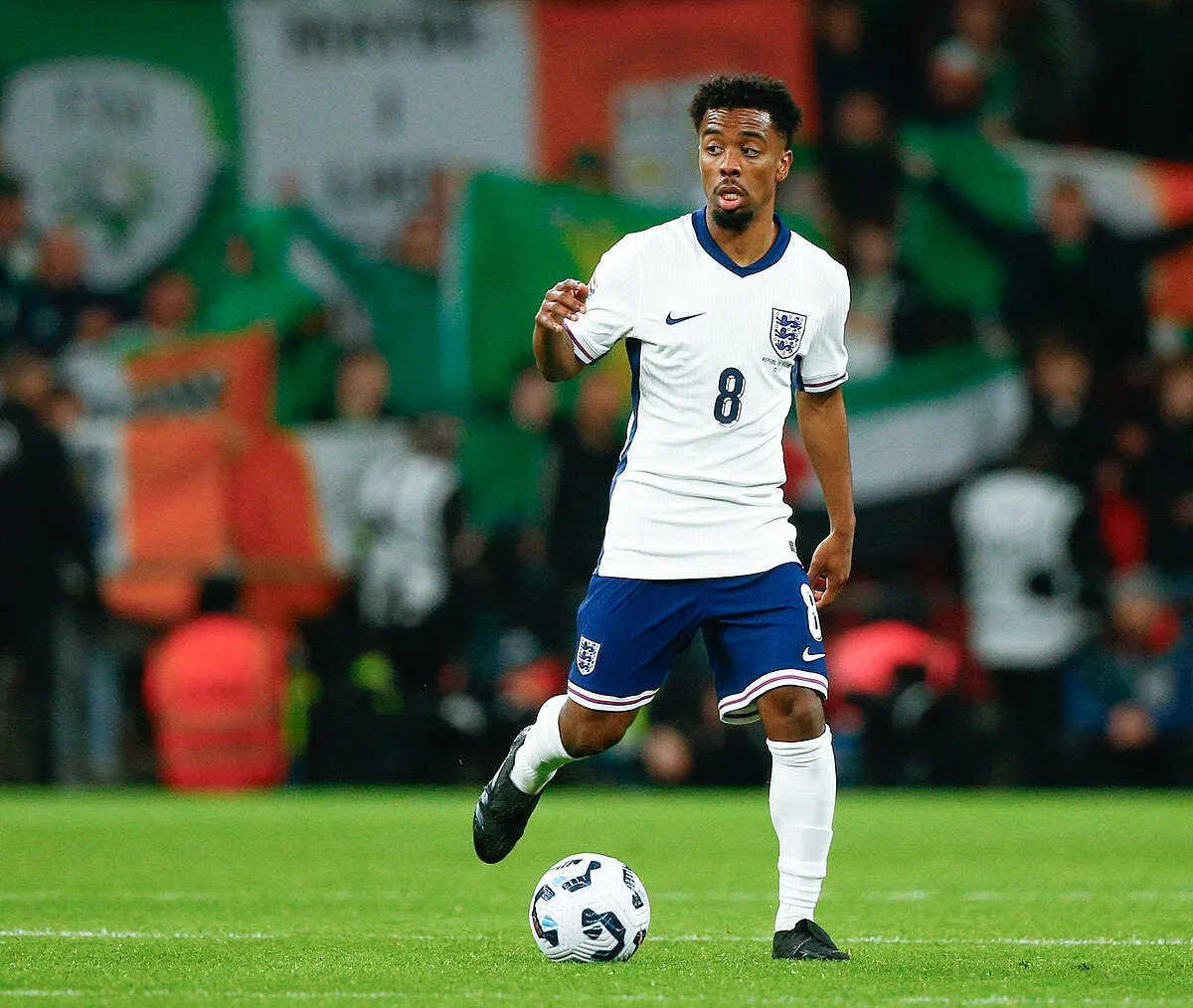 l om presente une nouvelle recrue vendredi iconsport 244709 0239 395514