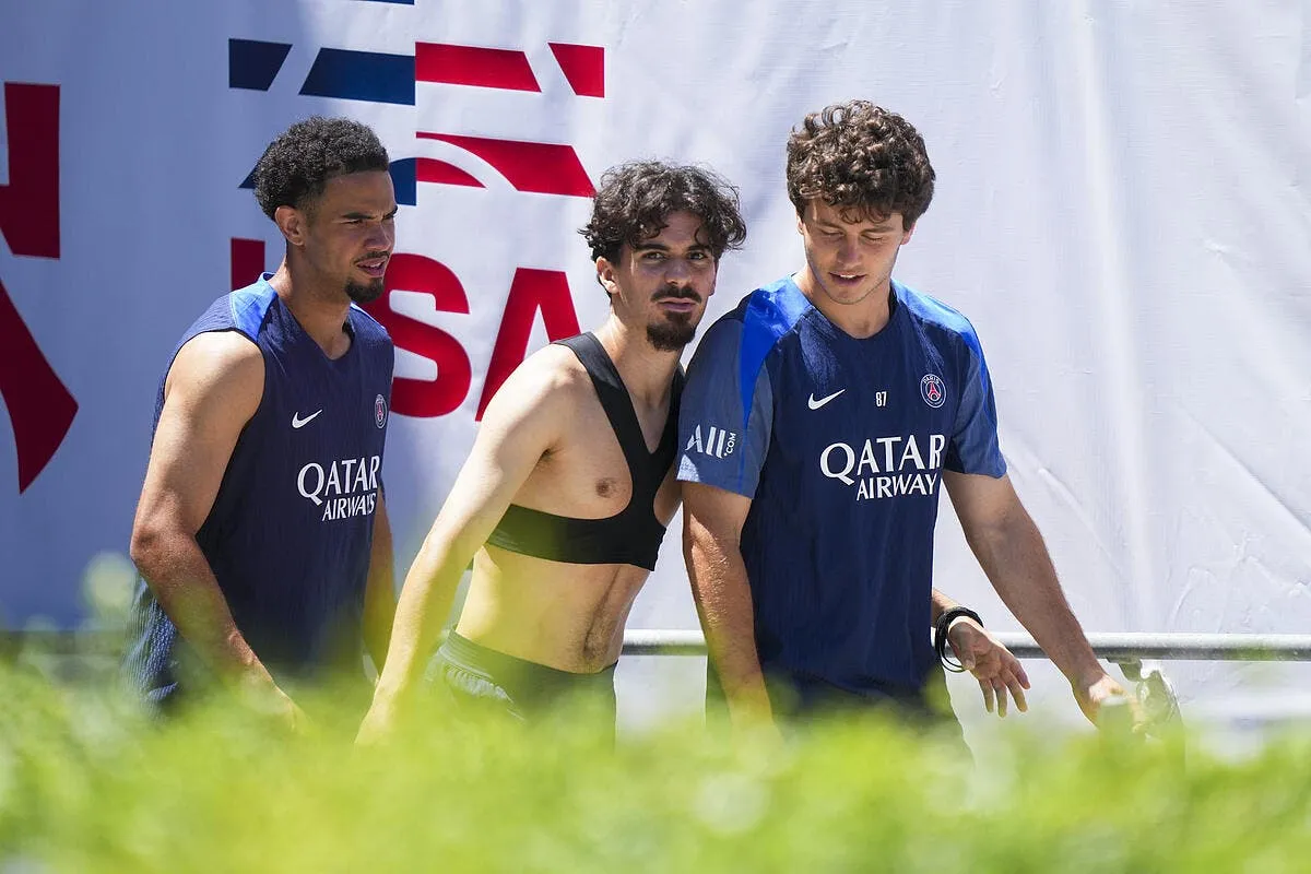 le psg a fait le coup du siecle le bayern en larmes iconsport 262533 0035 394324