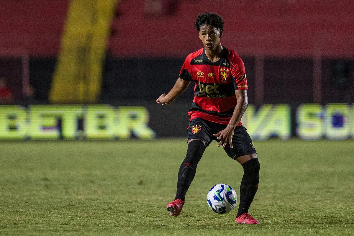 le psg veut chiper un crack bresilien au barca ze lucas 394747