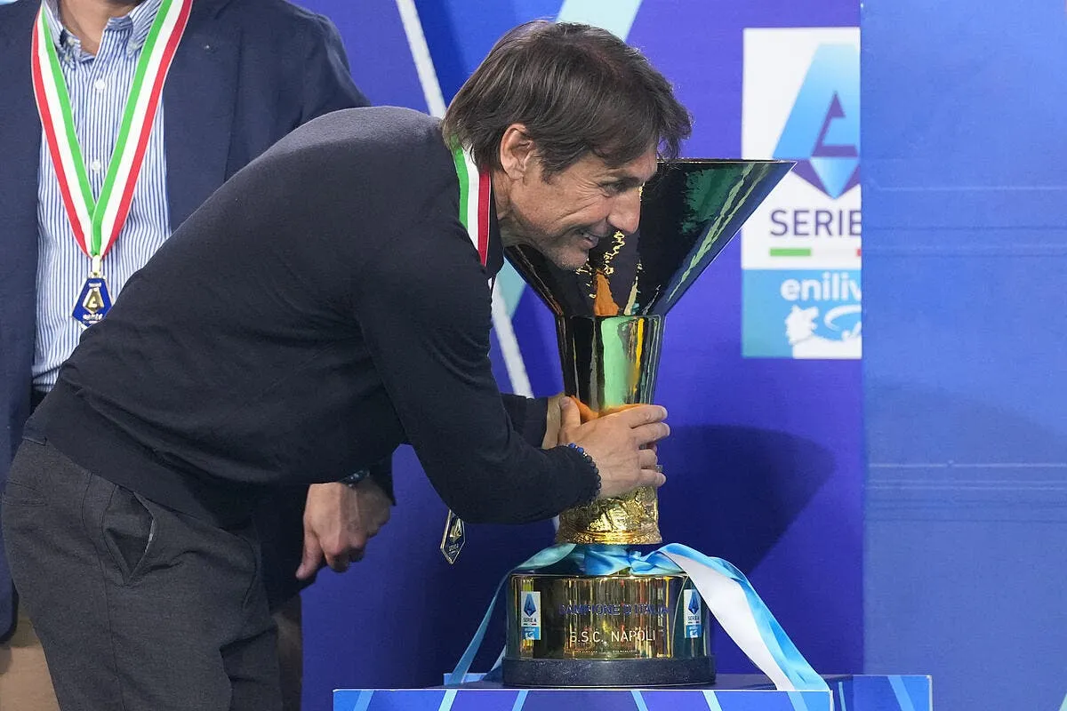 naples fete le titre conte s en va allegri arrive iconsport 260841 0172 393270