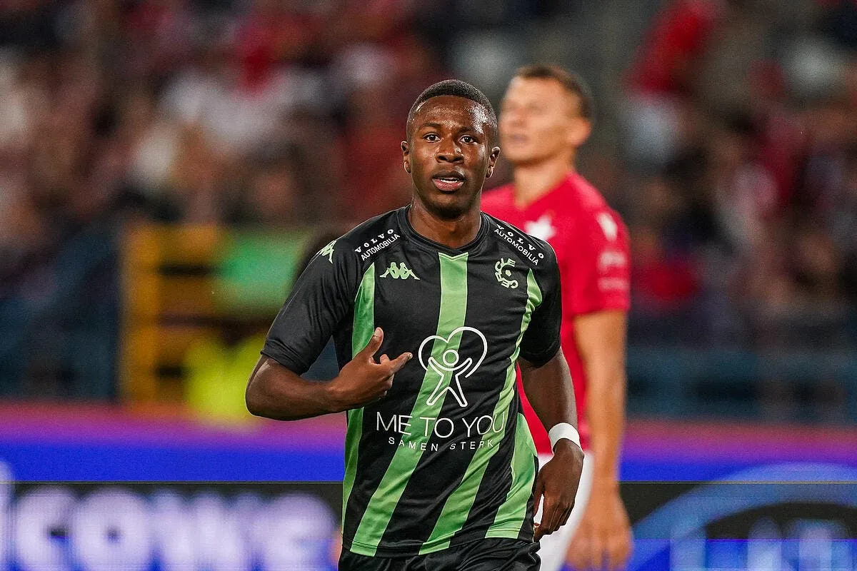 ol lyon lance son mercato estival en belgique iconsport 237502 0014 390229