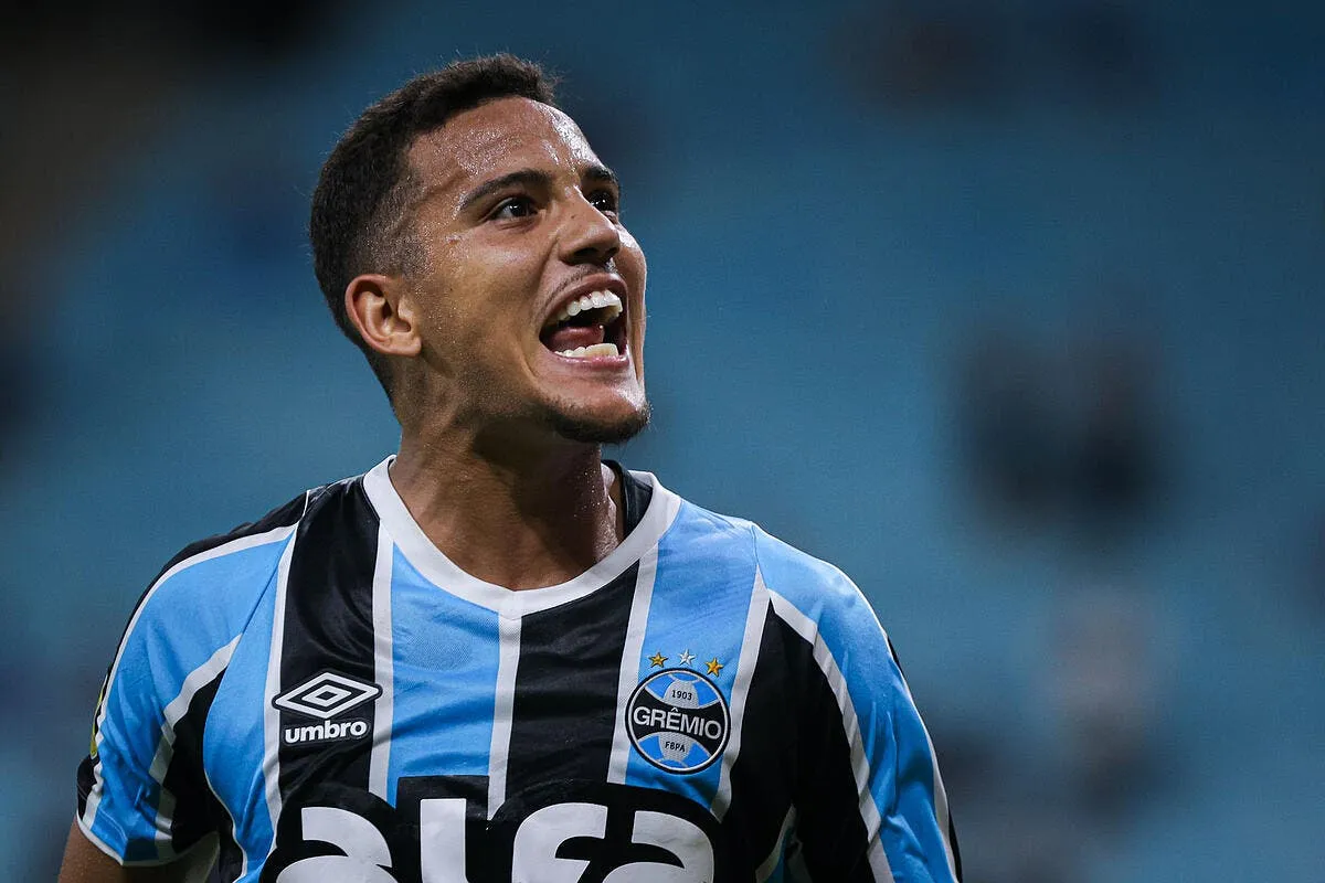 ol un crack bresilien offert en echange d adryelson iconsport 252026 0021 393701