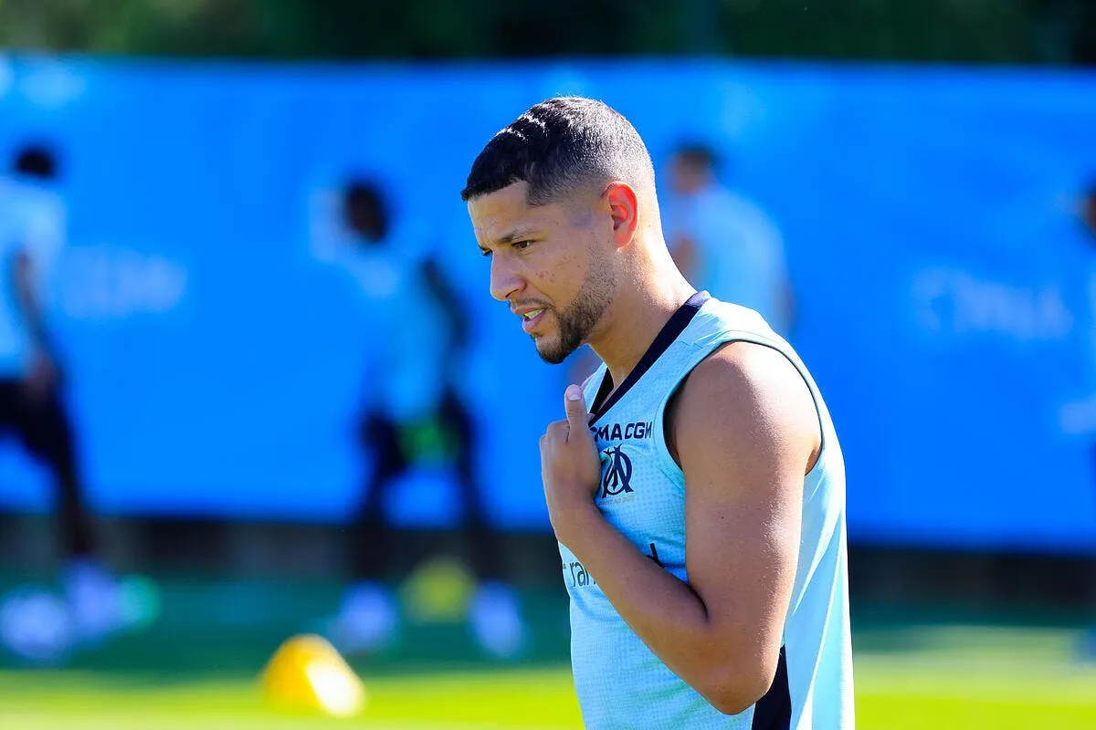 om benatia accorde un passe droit a harit harit 16 396032