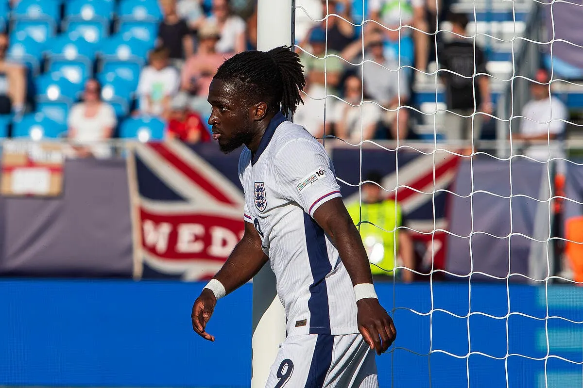 om une offre folle sur le bureau de longoria iconsport 262563 0029 394516