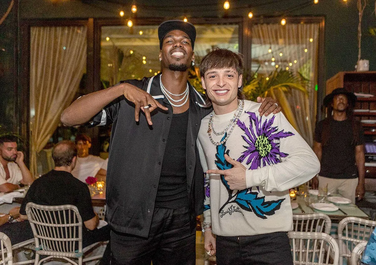 paul pogba hesite entre quatre clubs dont l om iconsport 176095 0003 389428