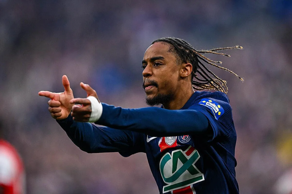 psg bradley barcola au barca detournement en cours iconsport 260916 0048 393245